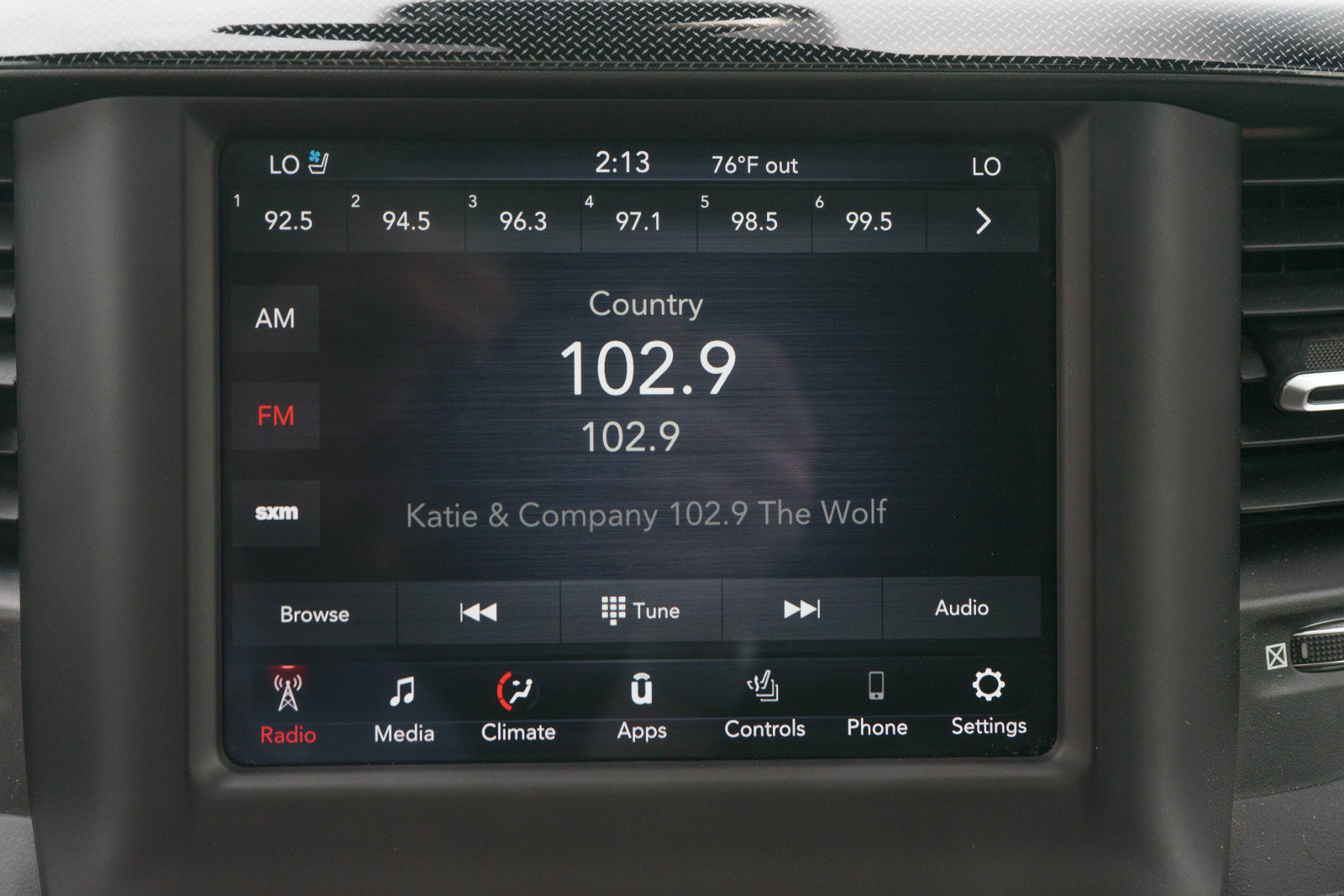 Used 2020 RAM 1500 Sport w/ Level 2 Equipment Goup w/2_L AWD/4WD image 15