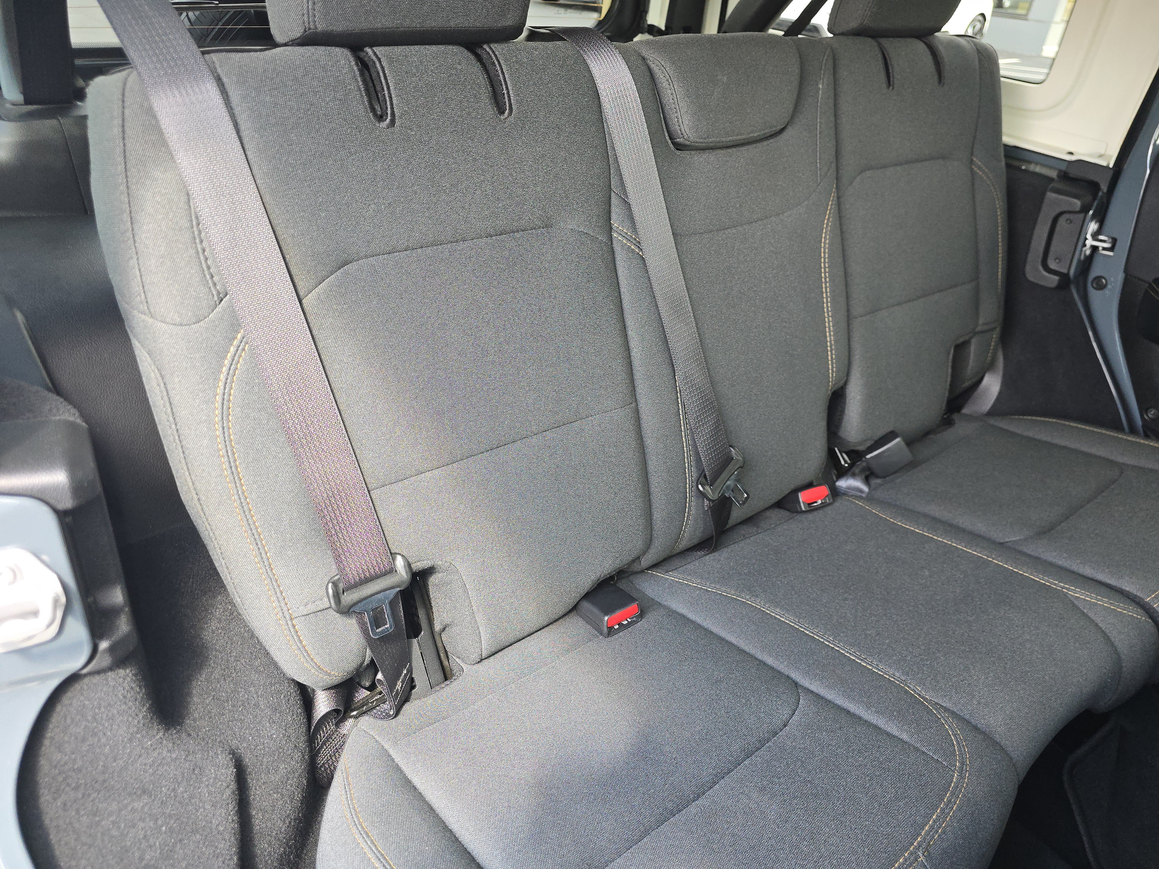 Used 2026 Jeep Wrangler Unlimited Sahara AWD/4WD image 19