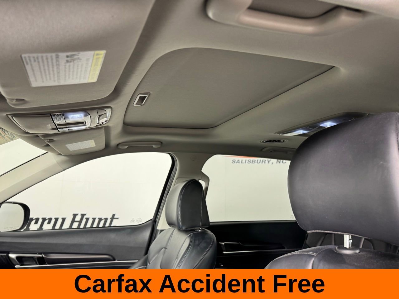 Used 2025 Kia Telluride S image 3