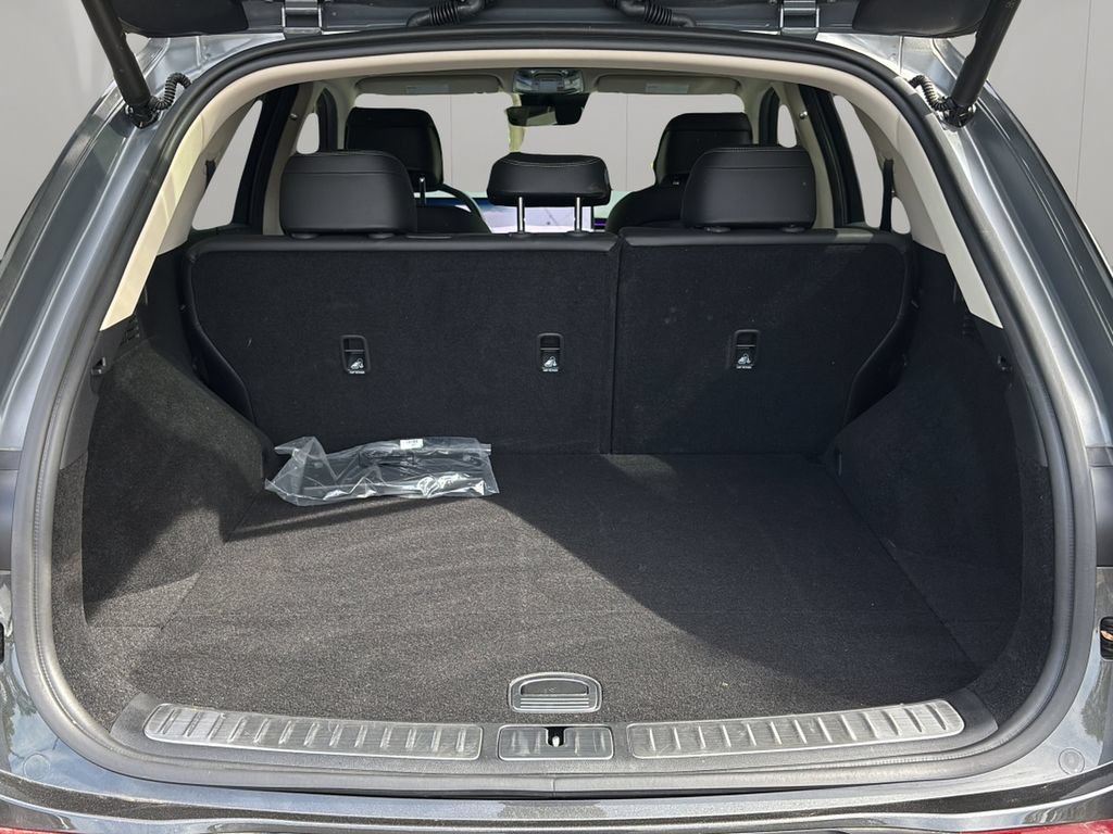 Certified 2026 Genesis GV70 2.5T AWD/4WD image 10