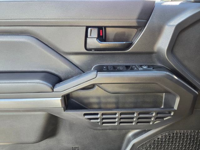Certified 2025 Toyota Tacoma SR5 image 19