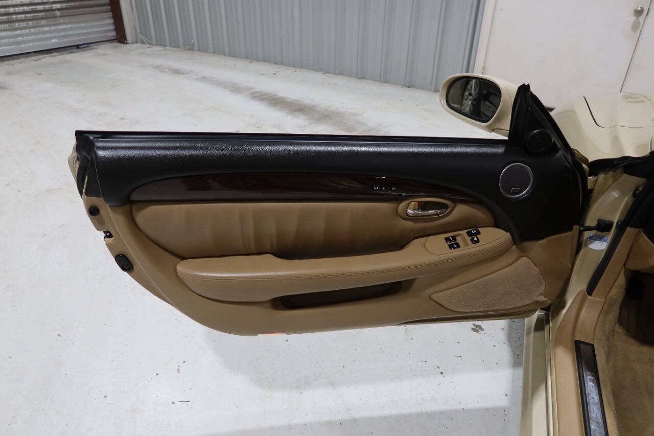 Used 2006 Lexus SC 430 Convertible w/ Preferred Accessory Pkg RWD image 18