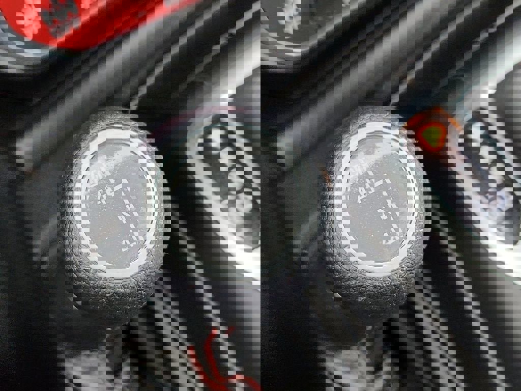 Used 2020 Jeep Gladiator Rubicon w/ Cold Weather Group image 30