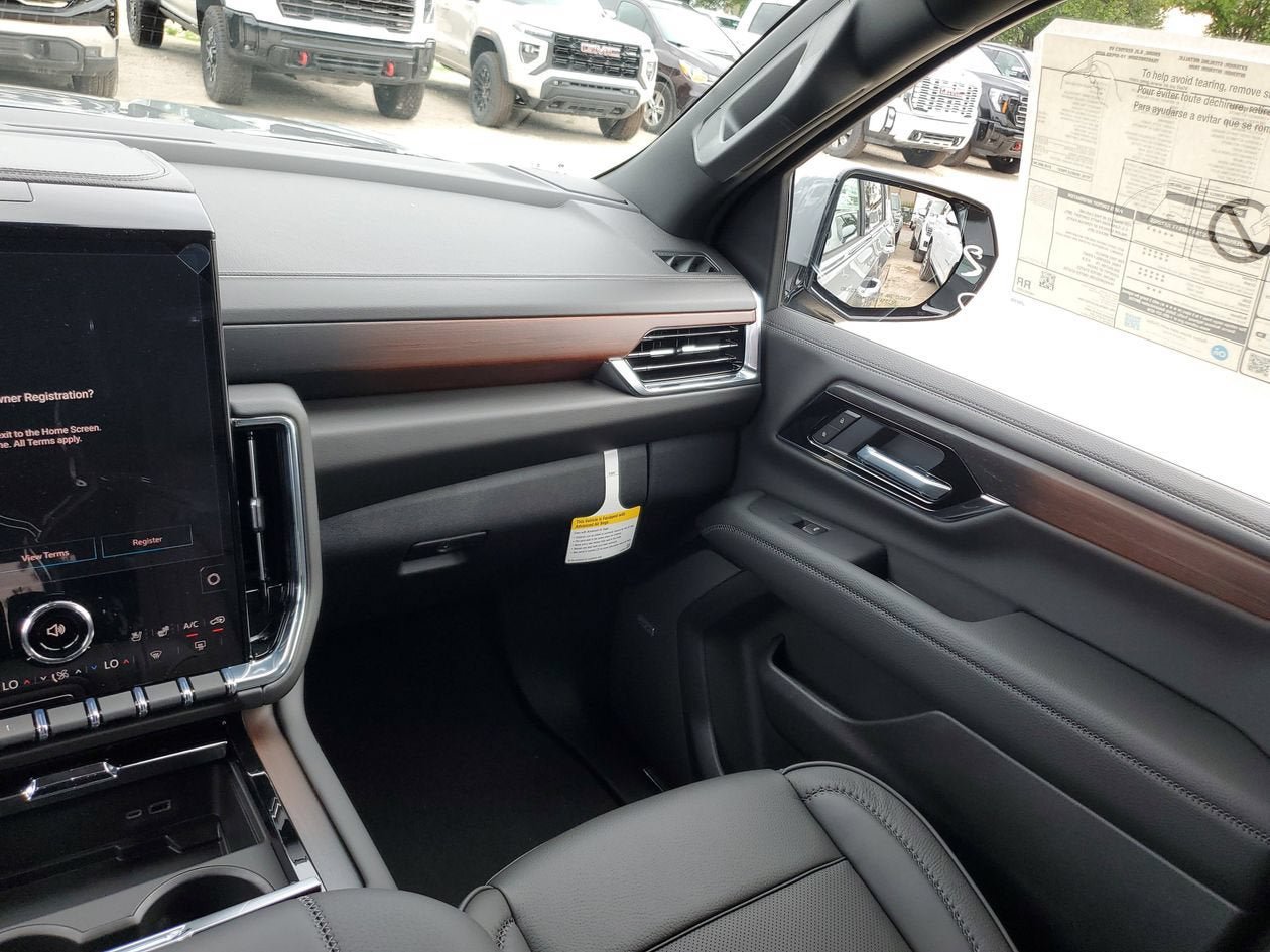 New 2026 GMC Yukon XL Denali w/ Denali Reserve Package AWD/4WD image 15