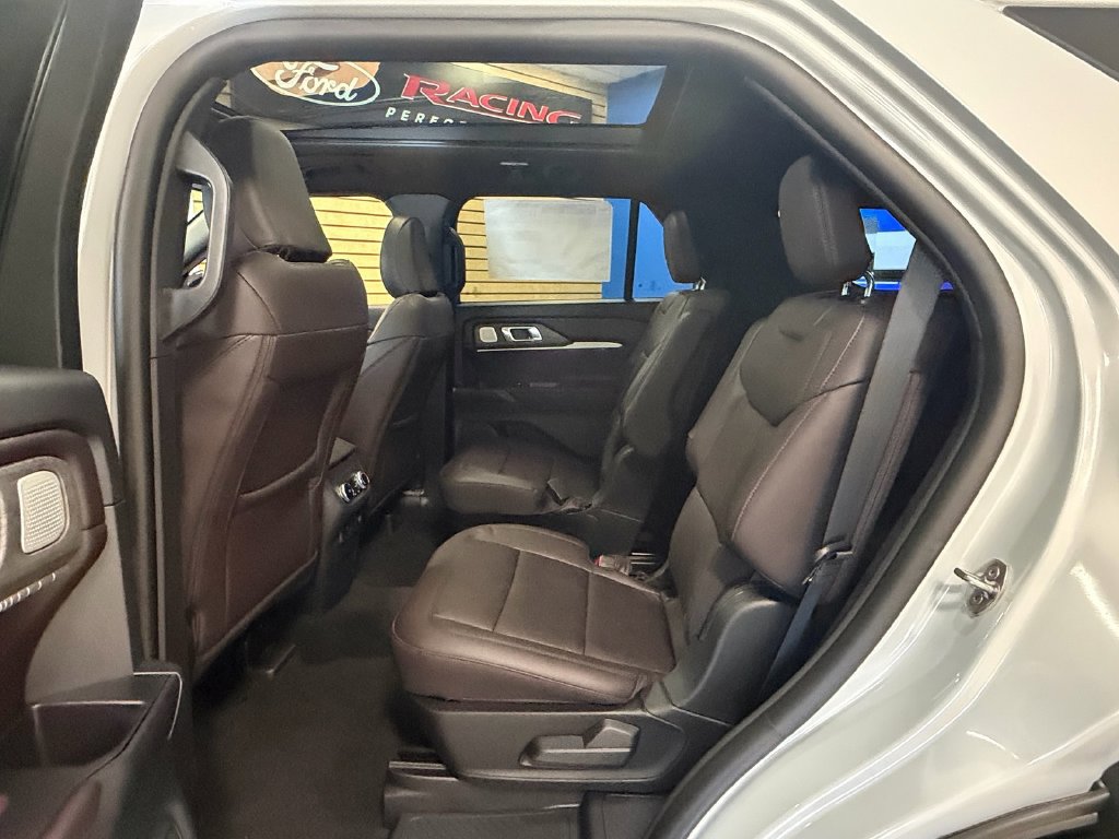 New 2026 Ford Explorer Platinum RWD image 10