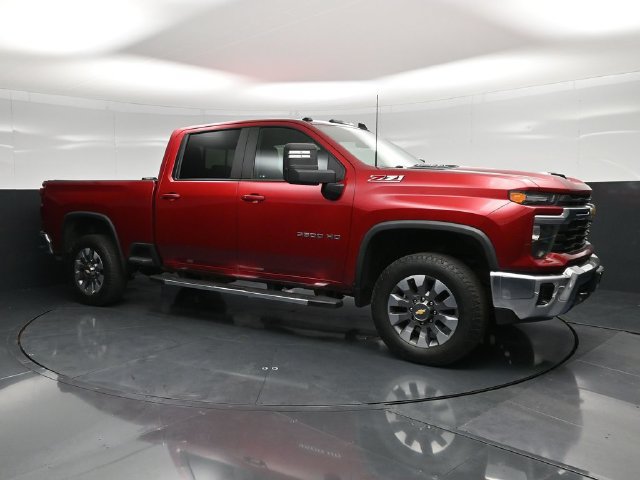 Used 2024 Chevrolet Silverado 3500 LT w/ Convenience Package AWD/4WD image 5