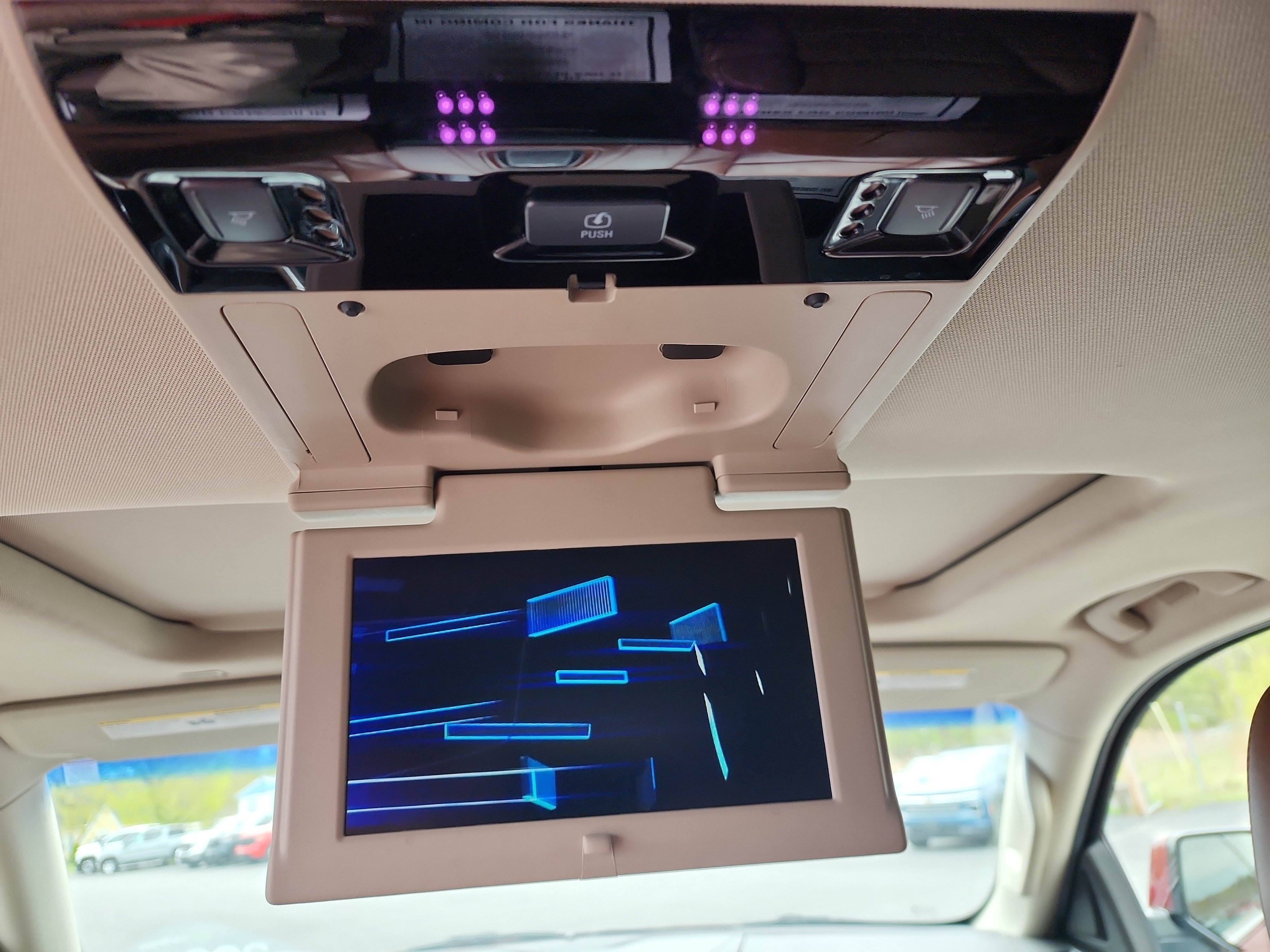 Certified 2020 Cadillac Escalade Premium Luxury w/ LPO, Radiant Package AWD/4WD image 30