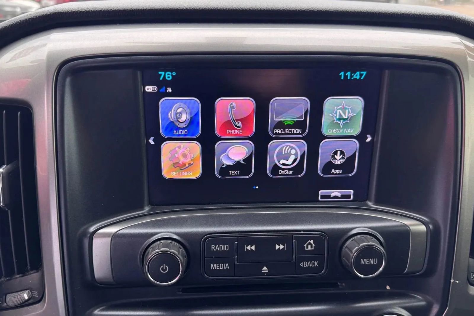 Used 2018 Chevrolet Silverado 1500 LT w/ Texas Edition RWD image 12