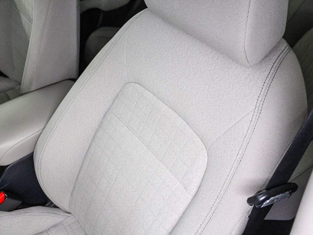 Used 2023 Honda HR-V LX image 25