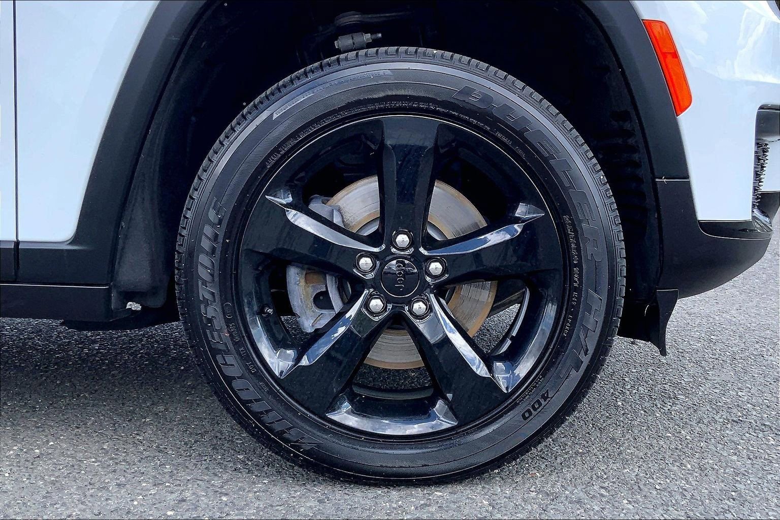 Certified 2025 Jeep Grand Cherokee L Altitude AWD/4WD image 10