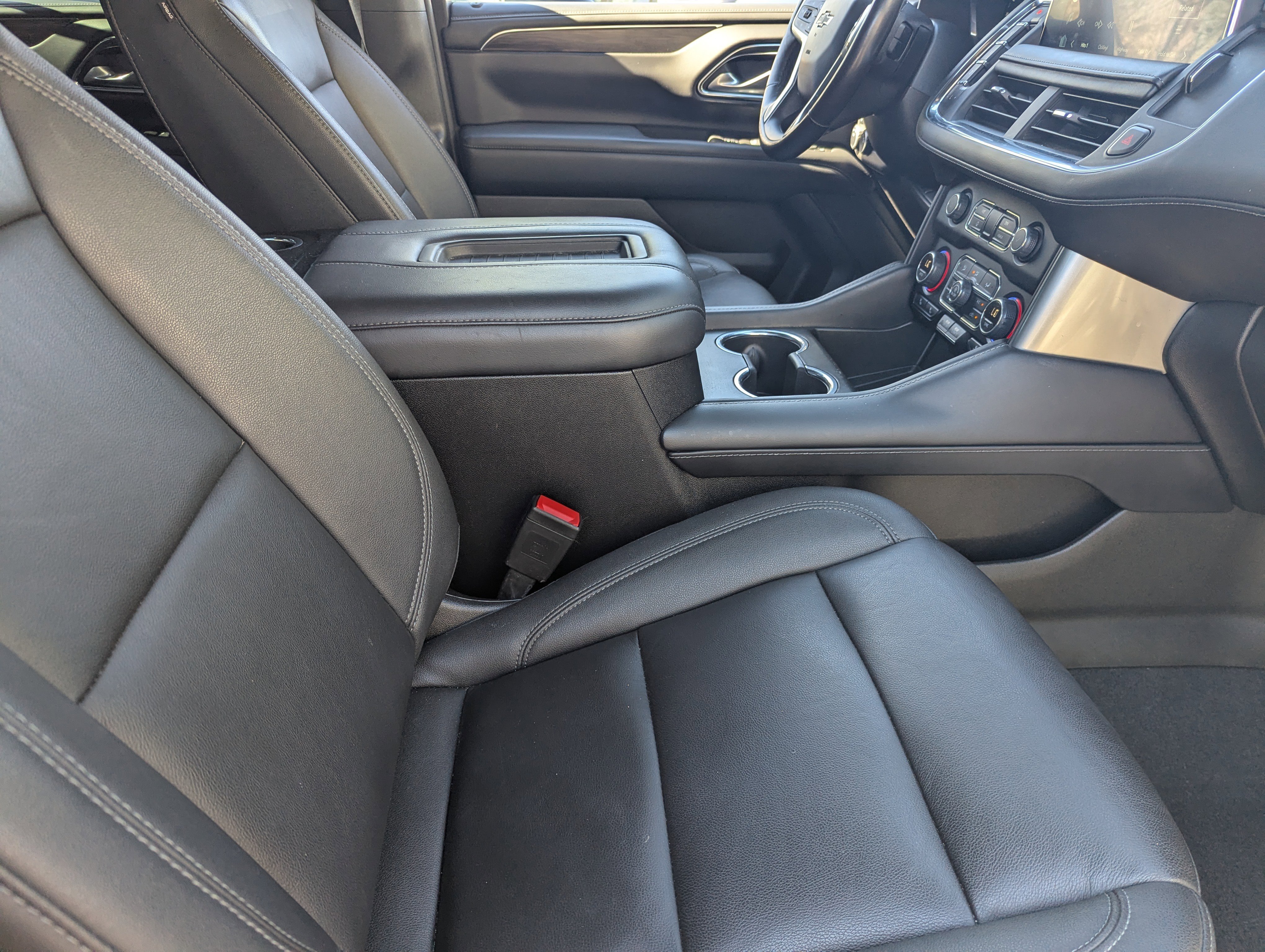 Used 2022 Chevrolet Tahoe Z71 w/ Luxury Package image 10