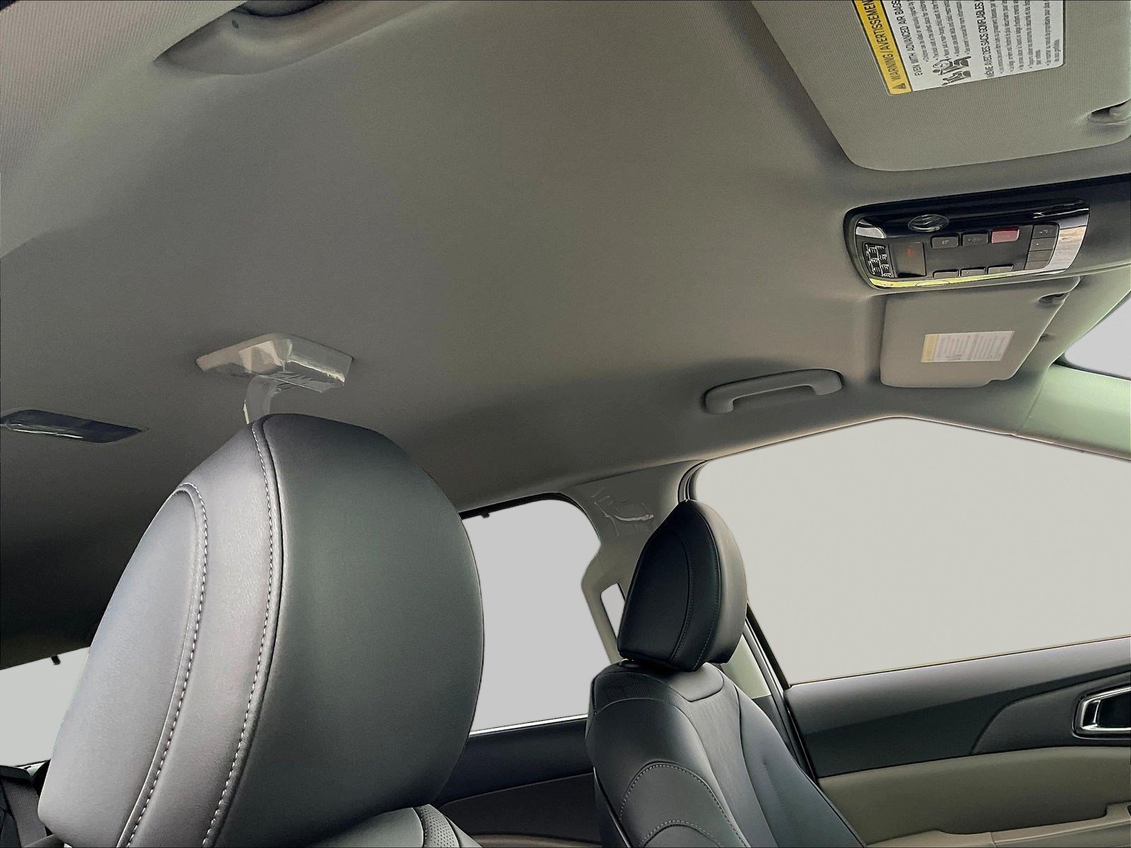 New 2027 Kia Carnival EX FWD image 13