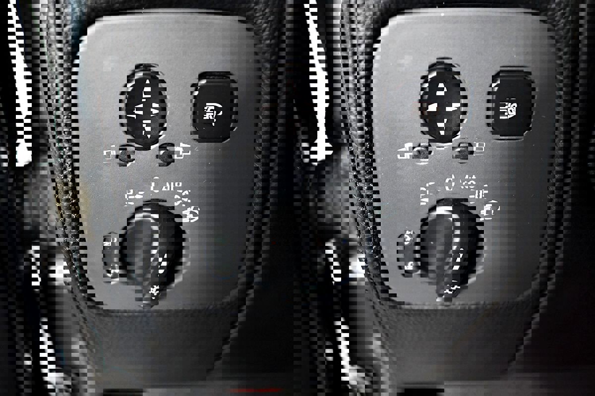 Used 2012 Mercedes-Benz G 550 SUV image 19