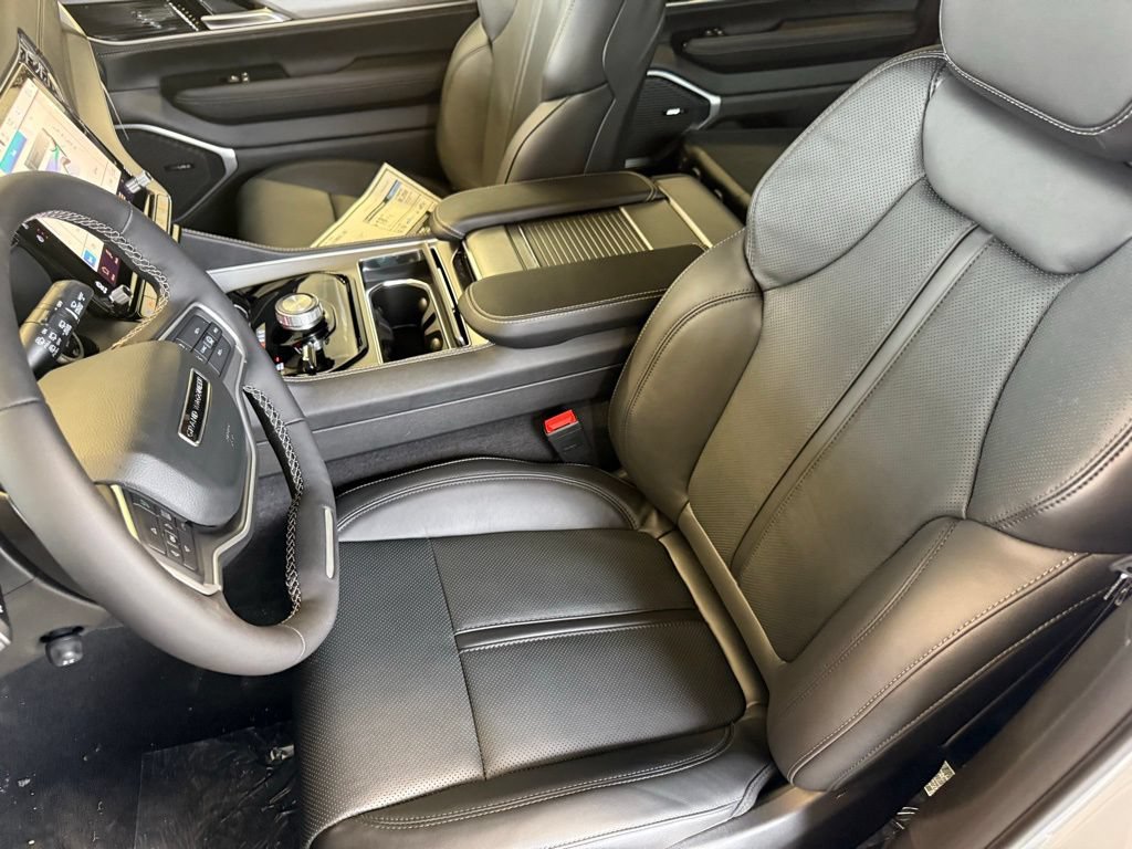 New 2026 Jeep Grand Wagoneer L 4WD w/ Premium Group I image 63