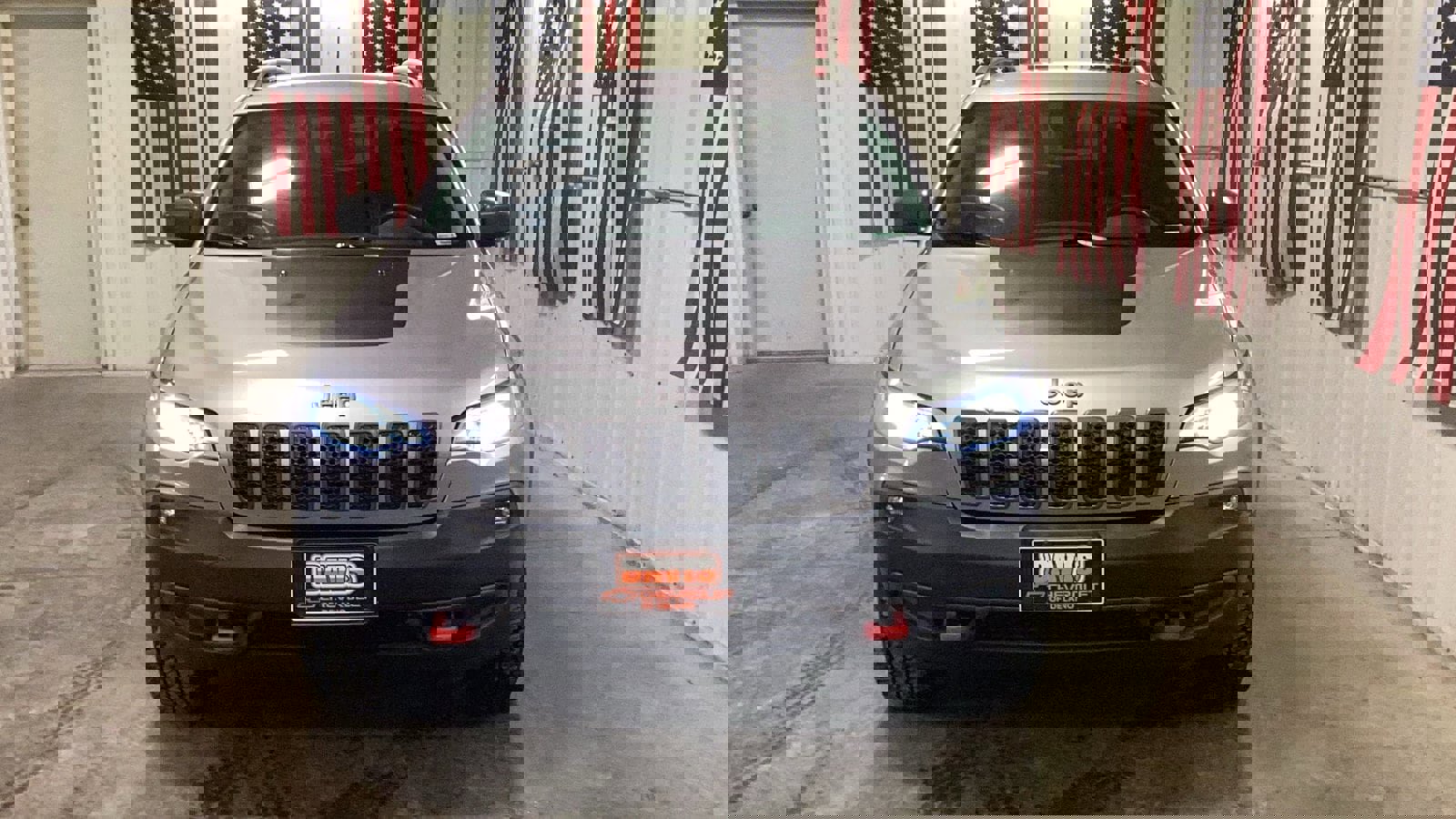 Used 2019 Jeep Cherokee Trailhawk image 14