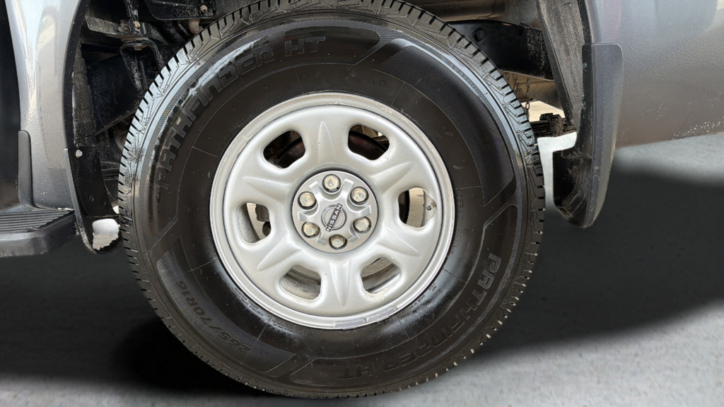 Certified 2024 Nissan Frontier S AWD/4WD image 15