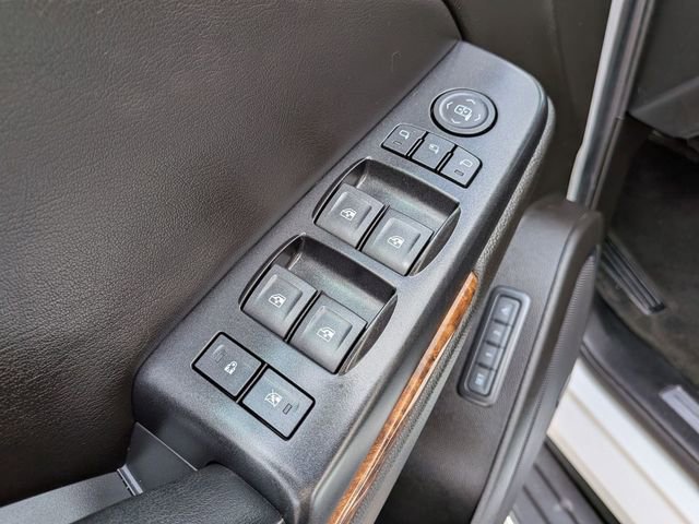 Used 2017 Chevrolet Tahoe Premier AWD/4WD image 16