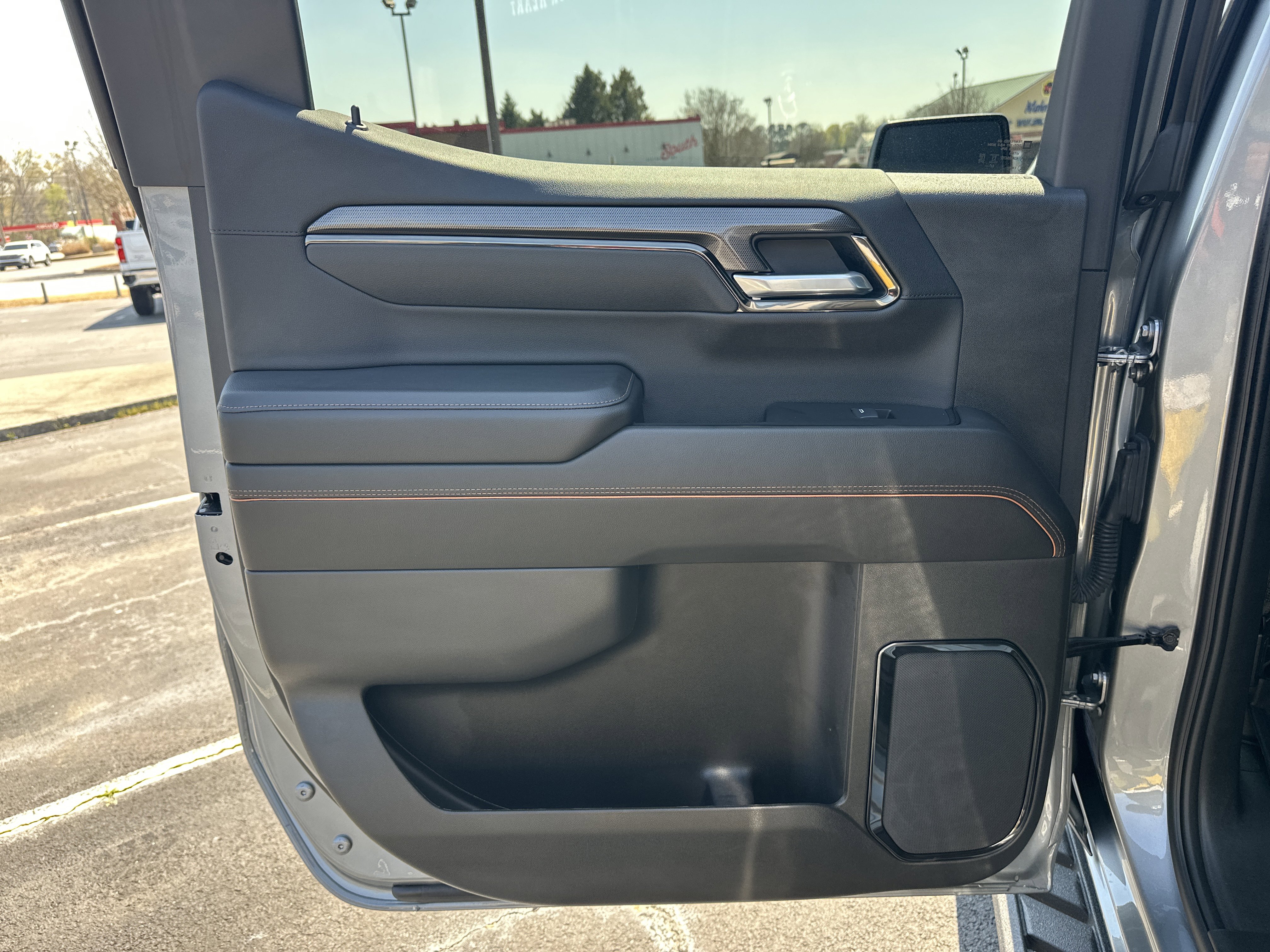 Used 2025 GMC Sierra 1500 AT4 w/ AT4 Premium Package image 22