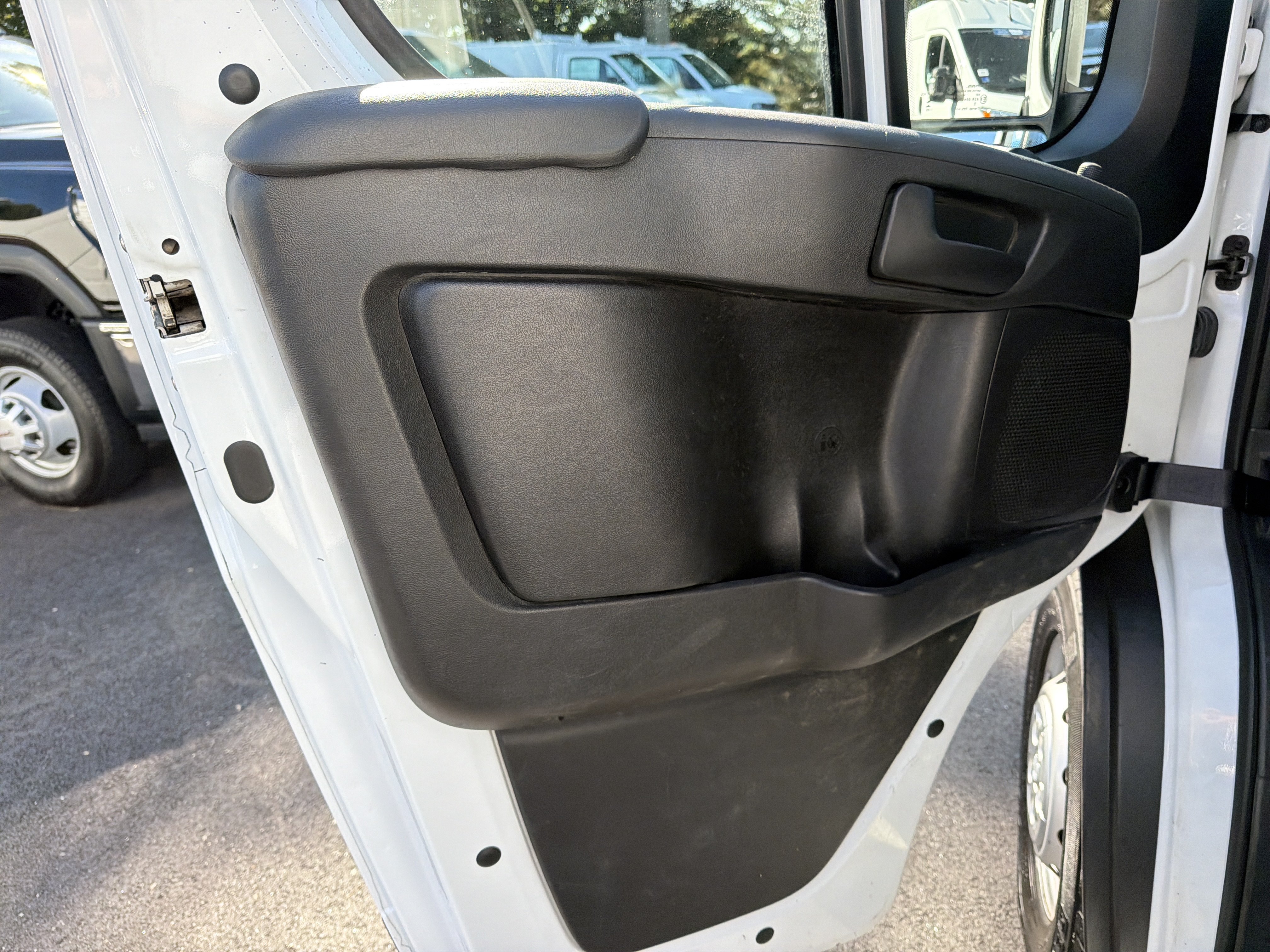 Used 2023 RAM ProMaster 2500 FWD image 14