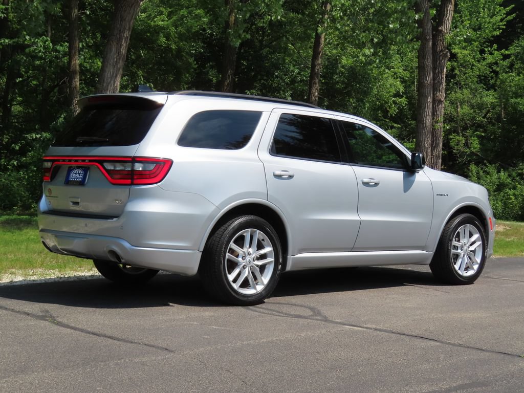 Used 2025 Dodge Durango R/T AWD/4WD image 3