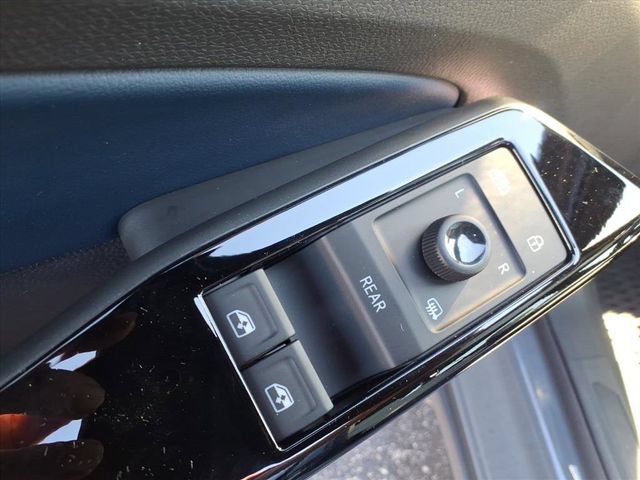 New 2025 Volkswagen ID.4 Pro S RWD image 13