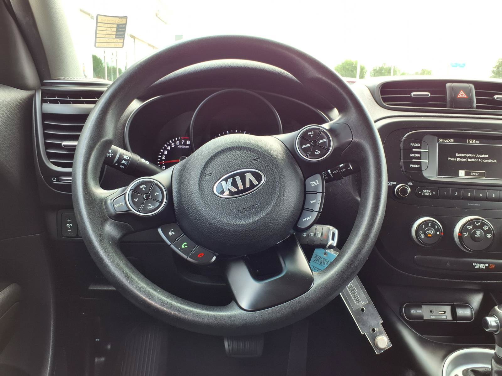 Used 2017 Kia Soul FWD image 12