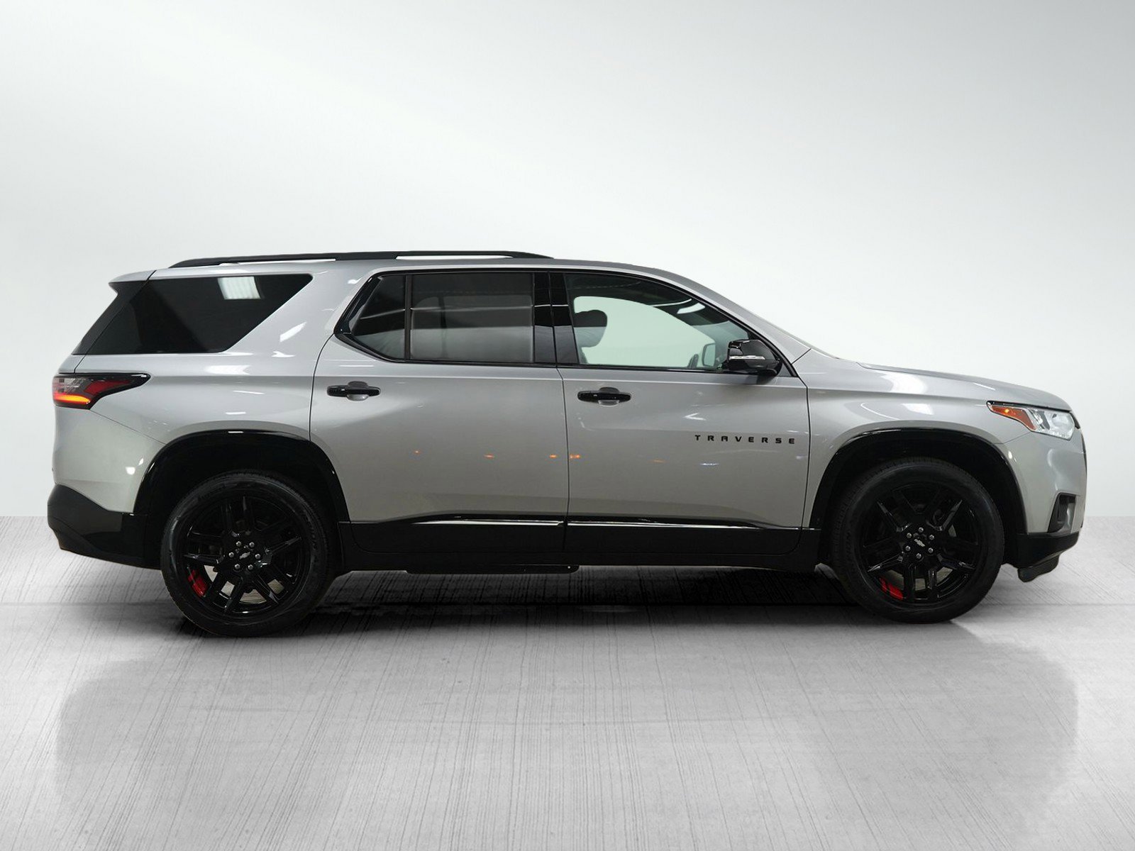 Used 2019 Chevrolet Traverse Premier w/ Redline Edition image 6