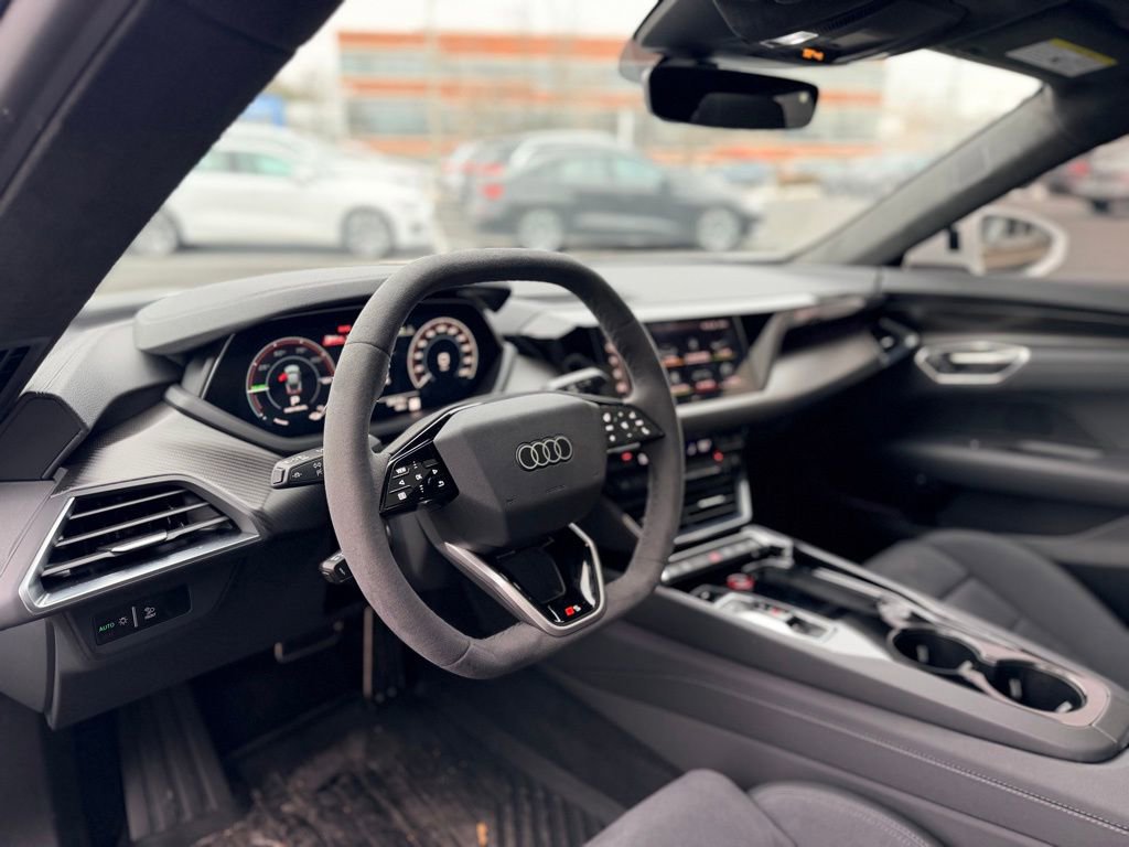 Used 2025 Audi S e-tron GT Prestige w/ Prestige Package image 12