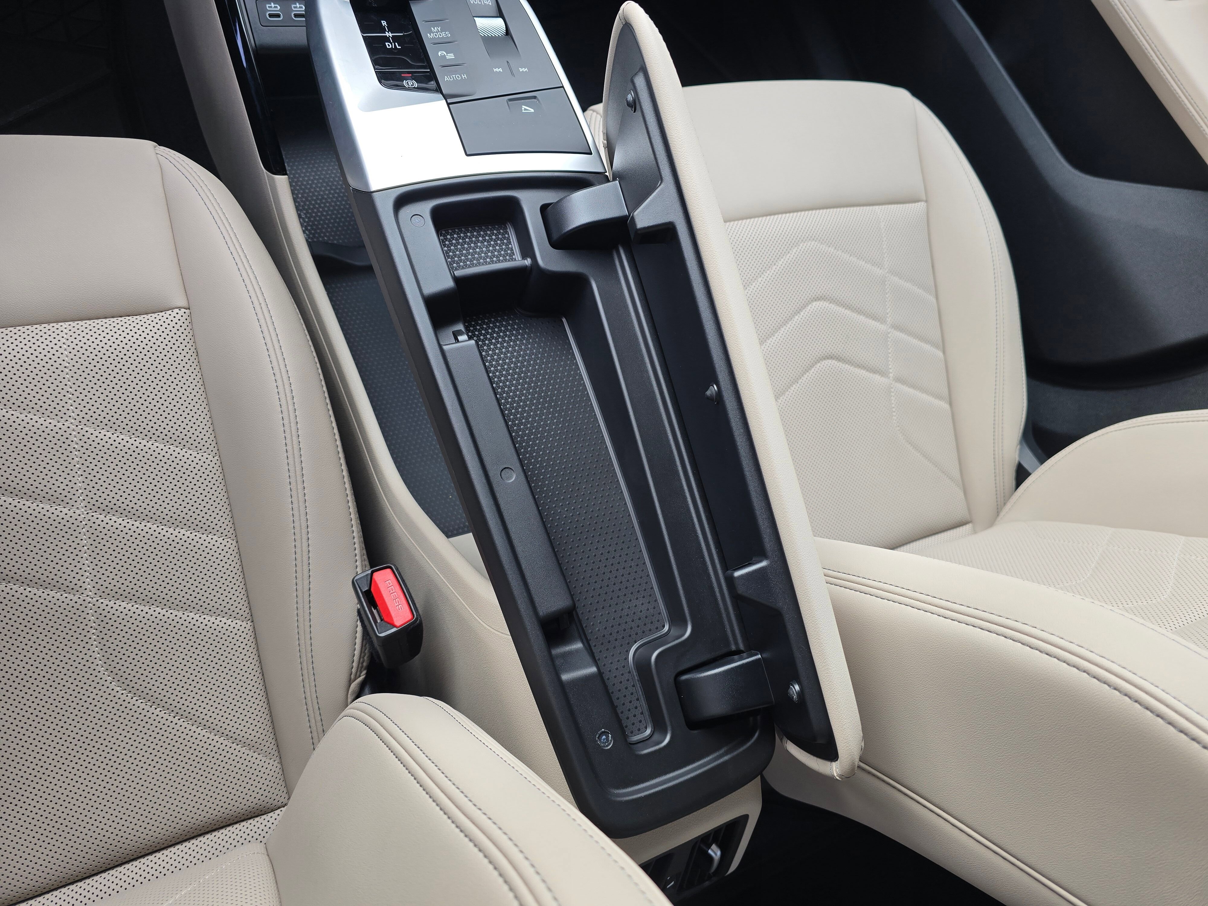 Certified 2025 BMW X1 xDrive28i w/ Convenience Package image 75