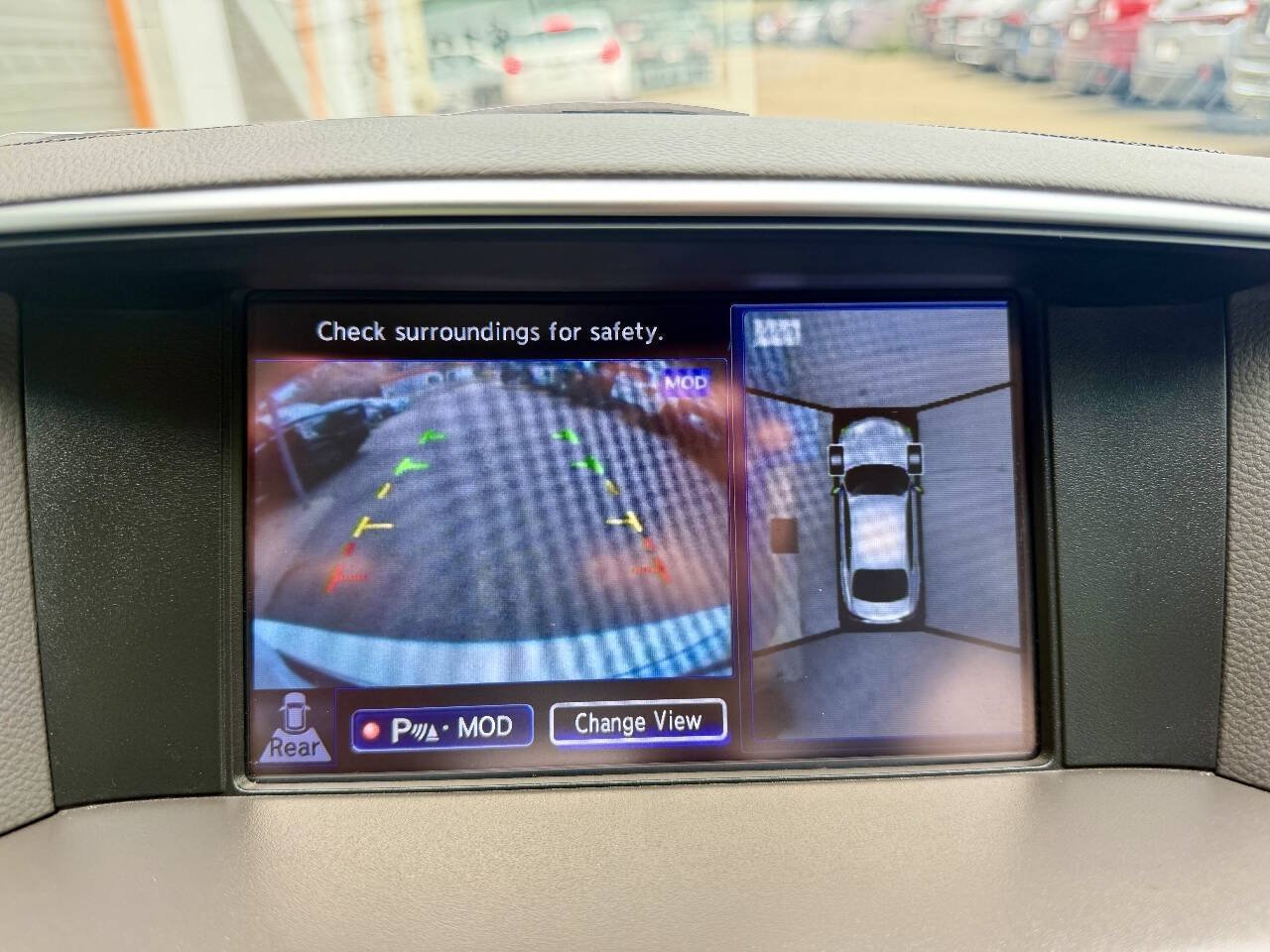 Used 2017 INFINITI Q70 L 3.7 w/ Deluxe Touring Package AWD/4WD image 42