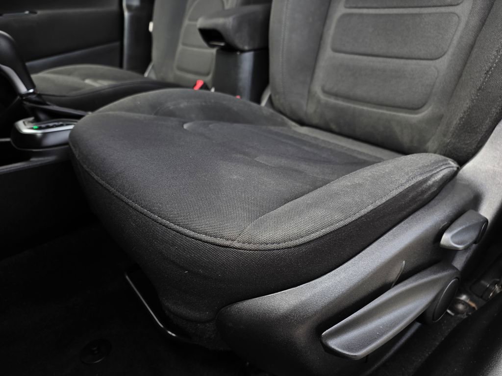 Used 2018 Jeep Renegade Latitude image 22