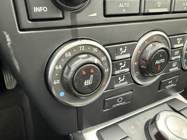 Used 2011 Land Rover LR2 HSE image 29