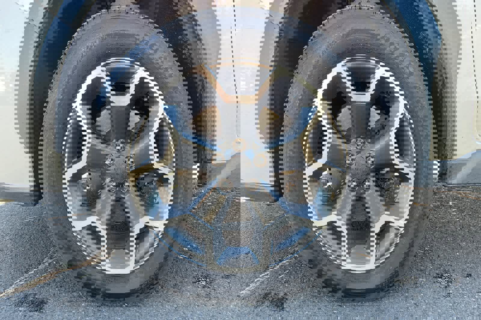 Used 2015 Subaru Crosstrek 2.0i Premium image 11