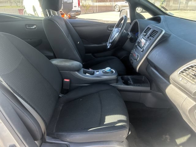 Used 2013 Nissan Leaf S FWD image 30
