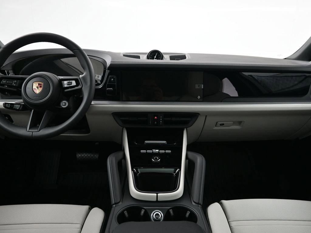 New 2026 Porsche Cayenne Coupe image 9