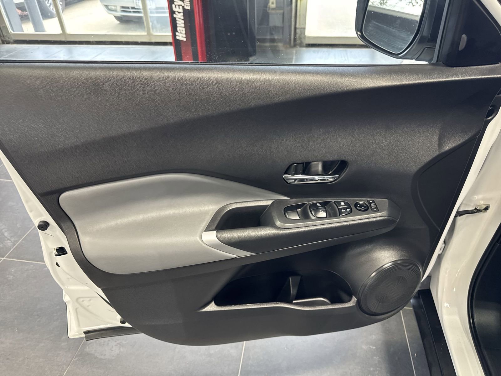 Used 2023 Nissan Kicks SR w/ SR Premium Package image 25