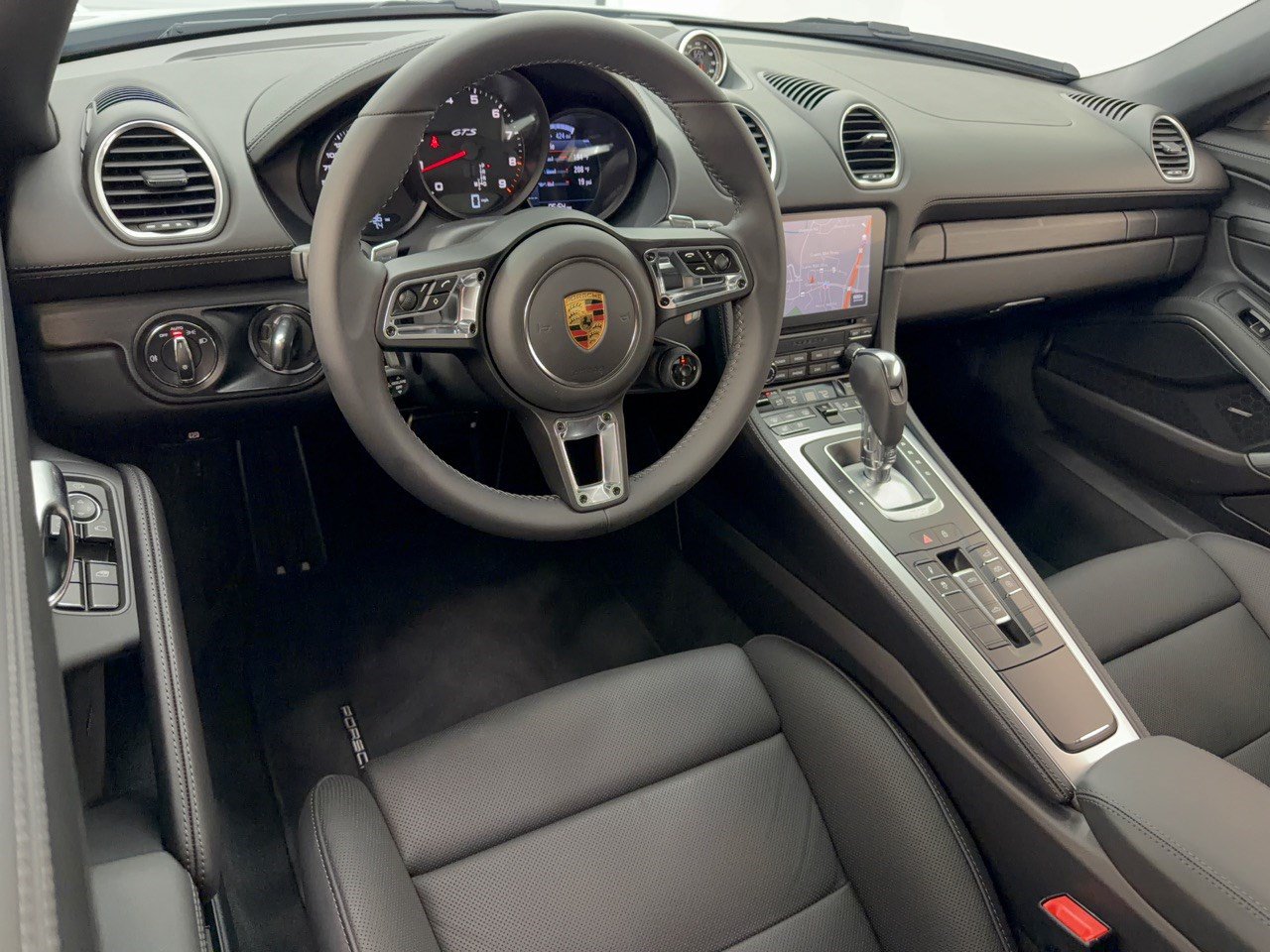 Certified 2024 Porsche 718 Boxster GTS RWD image 4