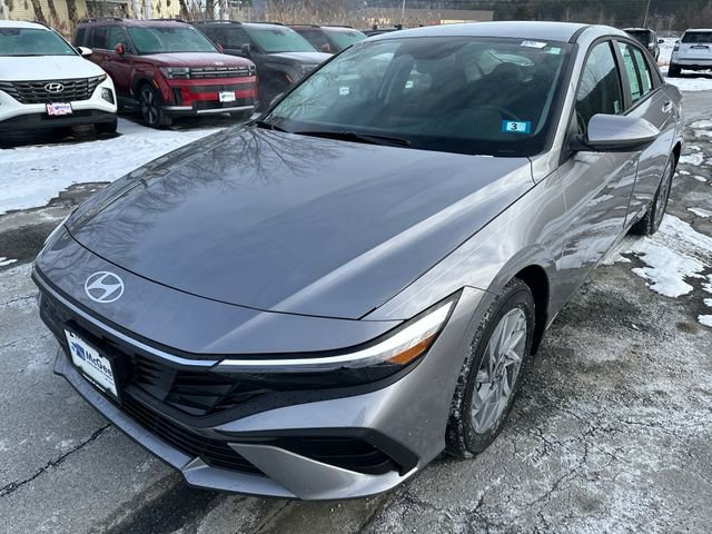 Certified 2025 Hyundai Elantra Blue image 1