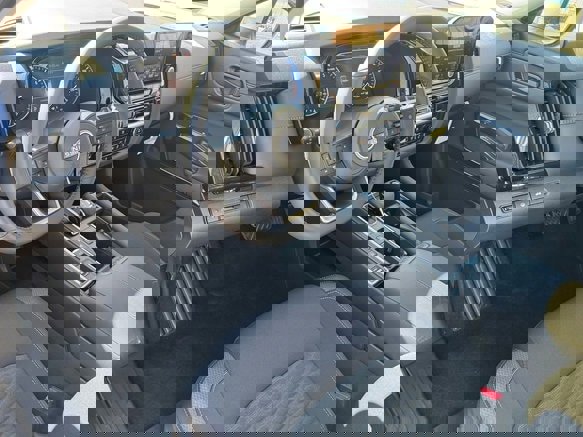 New 2025 Nissan Pathfinder SV image 8