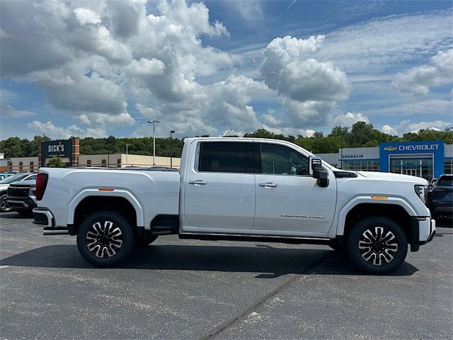 New 2025 GMC Sierra 2500 Denali Ultimate image 8