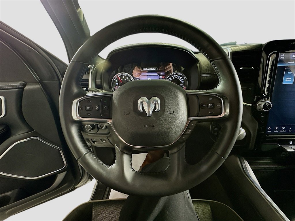 Used 2024 RAM 1500 Laramie image 12