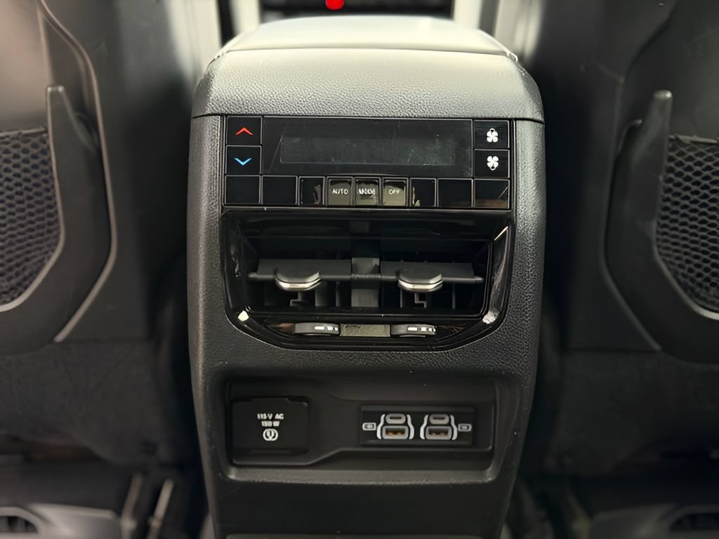 Used 2022 Jeep Grand Cherokee L Laredo AWD/4WD image 51