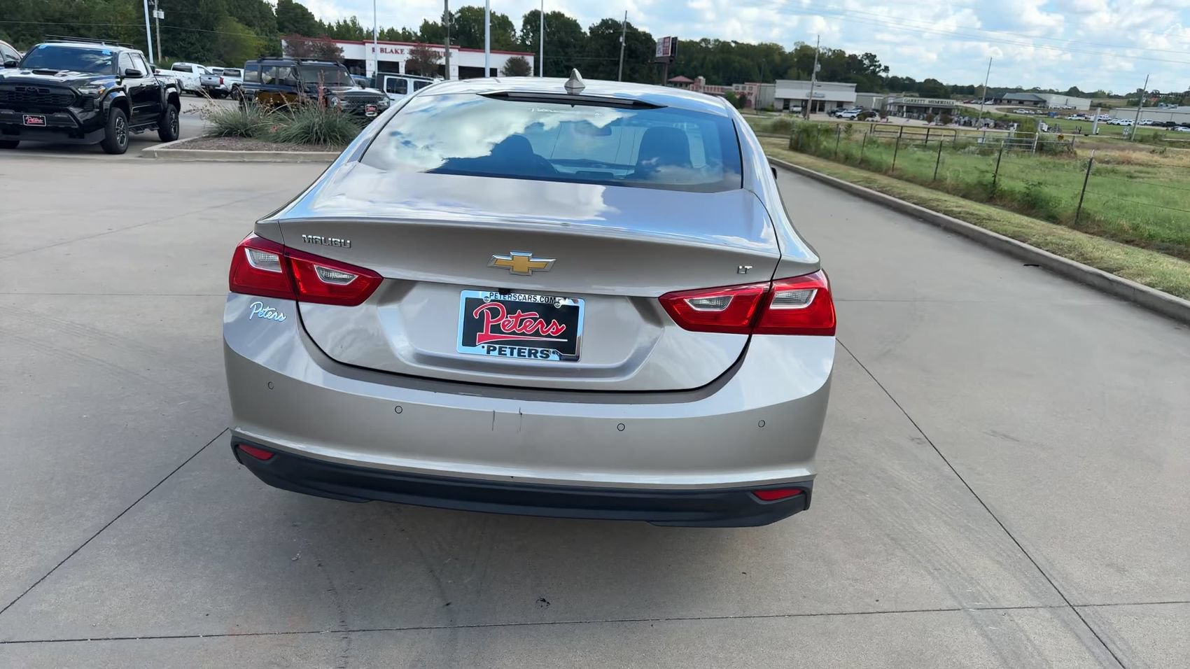 Used 2025 Chevrolet Malibu LT FWD image 8