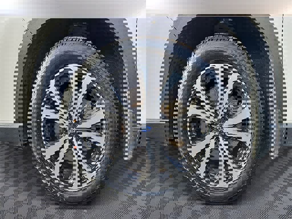 Used 2021 Subaru Forester Limited image 8