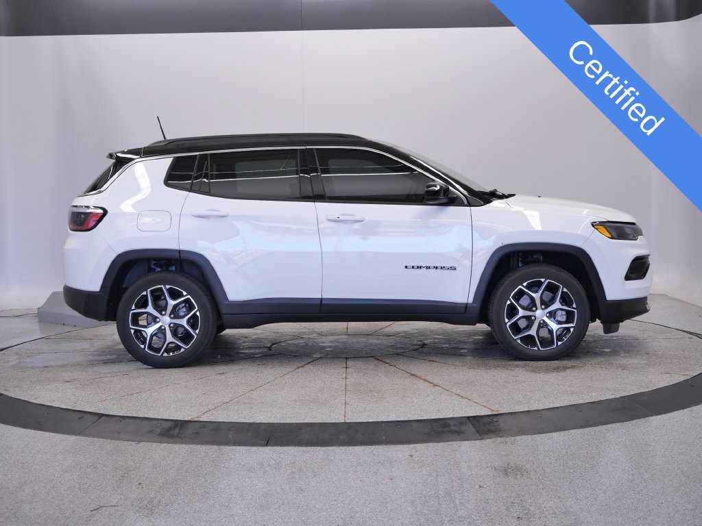 Certified 2024 Jeep Compass Limited AWD/4WD image 8