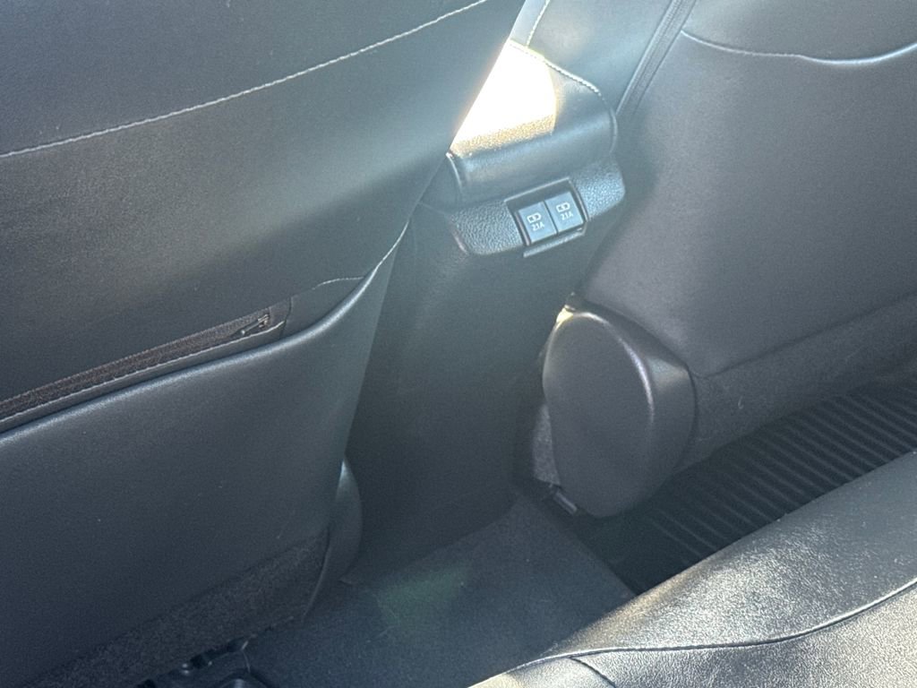 Used 2021 Toyota Prius Prime XLE image 38