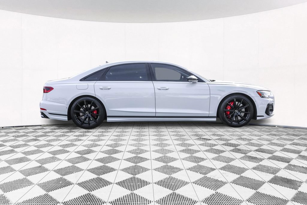 Used 2023 Audi S8 w/ S8 Comfort Plus Package AWD/4WD image 14