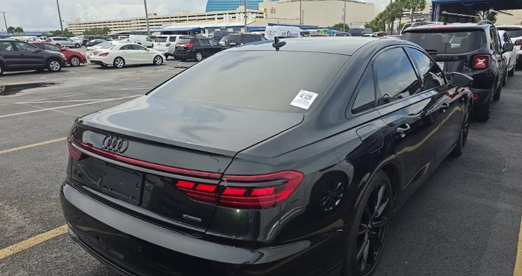 Used 2022 Audi A8 L 3.0T AWD/4WD image 2