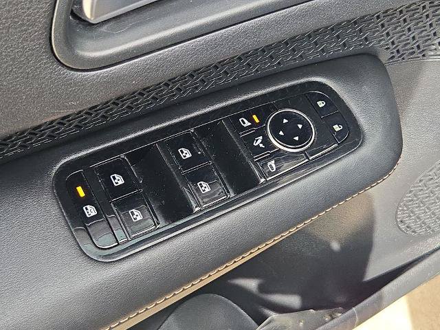 Certified 2023 Nissan Ariya FWD image 17