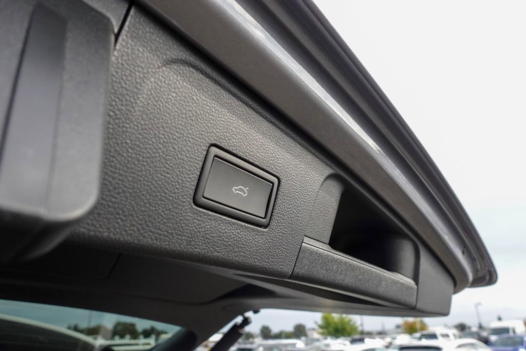 New 2026 Volkswagen Atlas SE image 30